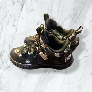 New Balance Boys Camouflage Sneakers Size 6C